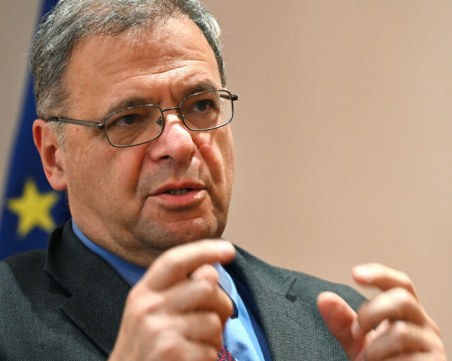 Министър Попов за снежната блокада; Държавата е подготвена, но ситуацията беше екстремна