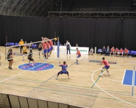 Виктория Волей загуби гостуването си в Русе