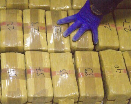 Заловиха 1 тон кокаин в Испания, предназначен за 