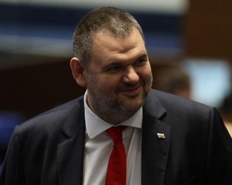 Пеевски за ветото на президента: Това е срам