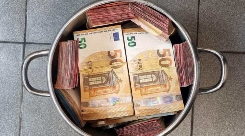 Шофьорът, скрил 45 000 евро в тенджера, пътувал към Турция