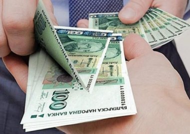 25 от българите са ползвали бърз кредит основно за техника