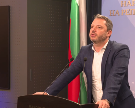 Дерогацията за руския петрол да отпадне от 1 януари, предлагат от ГЕРБ и ДПС