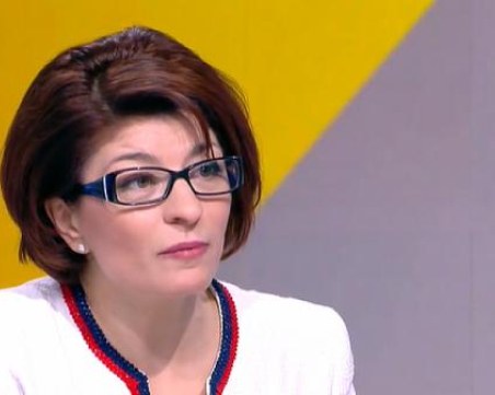 Атанасова: Денков лично ме увери, че няма да има смяна в Пирогов
