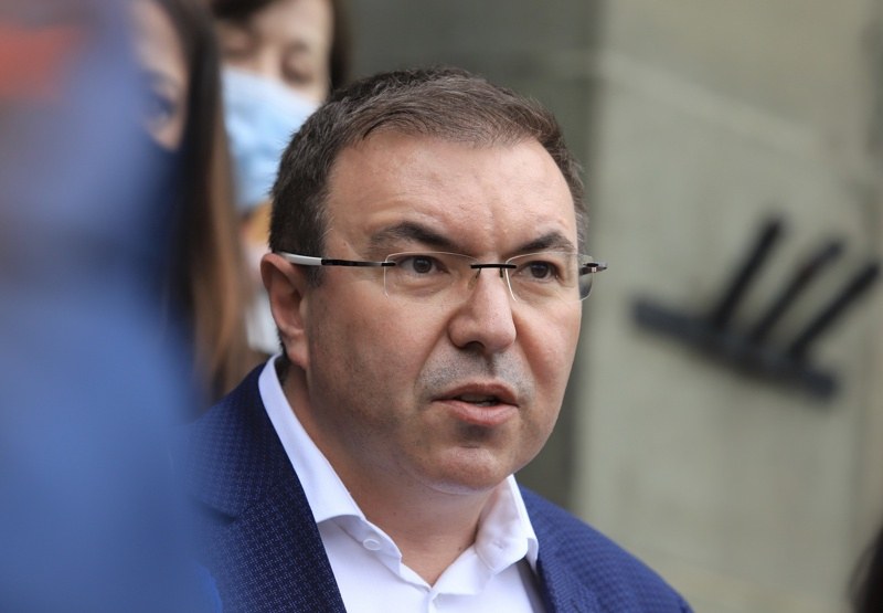 Костадин Ангелов: Лъжа са думите на министър Хинков за уволнения шеф на 