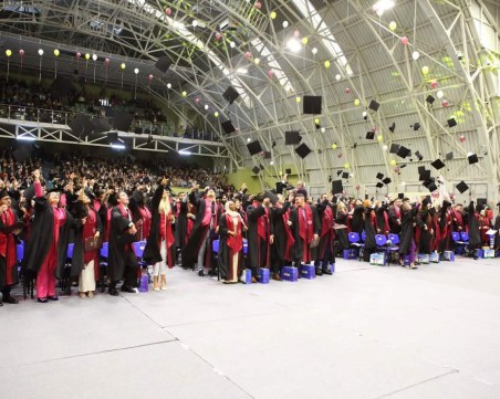 358 магистър-лекари на Медицински факултет положиха Хипократовата клетва