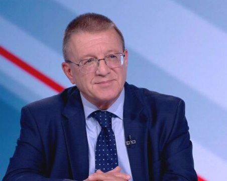 Бившият министър на отбраната: България трябва да си откупи „Лукойл