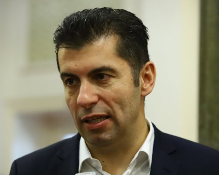 Кирил Петков: Решението за уволняване или назначаване на министри взимат Денков и Габриел