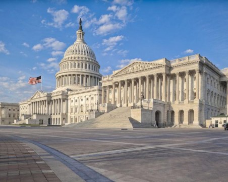 Вашингтон блокира финансовата помощ от милиарди за Украйна и Израел