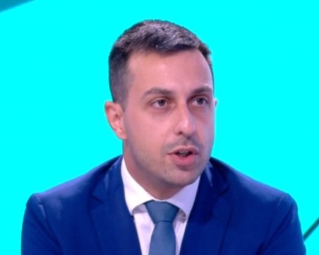 Деян Николов от 