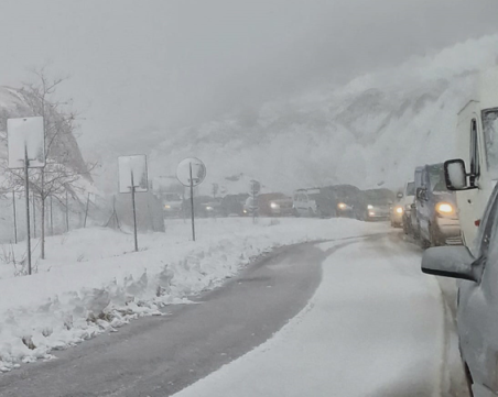 Снежната покривка около граничния пункт 