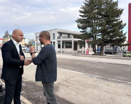 Кметът: Пускаме компромисно 