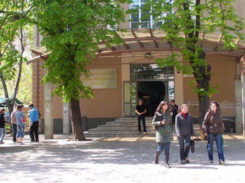 Пловдивски университет избра декани на седем от факултетите си