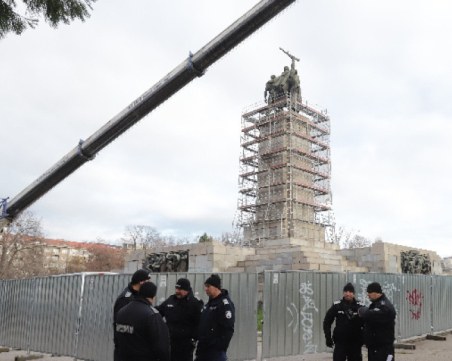 260 хил. лв. ще струва демонтажът на паметника на Съветската армия