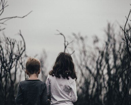 400 хил. деца в България живеят в риск от бедност