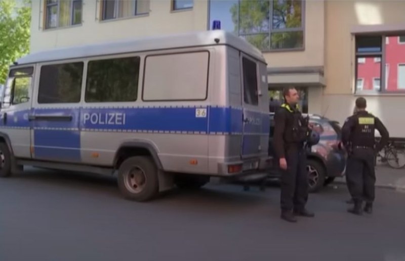 49 деца и двама учители пострадаха в училище в Берлин! Конфликтът избухнал заради топка