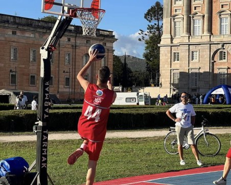 Дете от Специалния отбор влиза в Академик