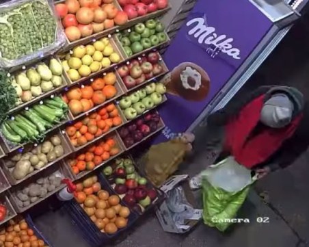 Мъж задигна картофи от магазин в Пловдив