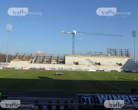 Ето докъде стигна строежът на трибуна 