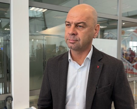 Кметът и областният на Пловдив дават рамо за нови линии до летище Пловдив ВИДЕО