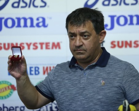 Повдигнаха обвинение на Иван Иванов и сина му след акцията в Министерството на спорта