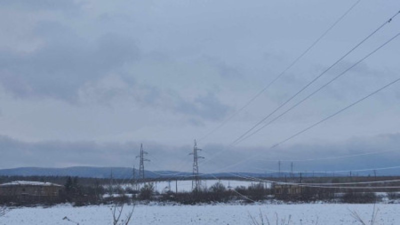 Няколко населени места в Пловдивско останаха без ток заради снега