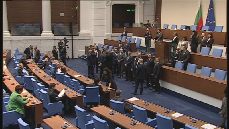 Депутатите все пак успяха да гласуват: Край на износа на горива от руски петрол