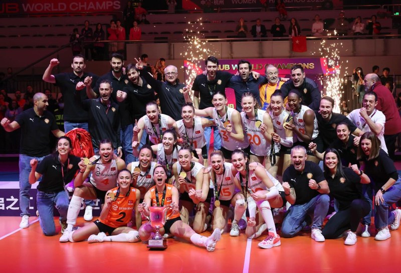Еджзаджъбашъ спечели Световното клубно първенство по волейбол за жени, което