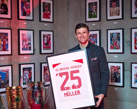 Край на спекулациите! Томас Мюлер остава в Байерн Мюнхен