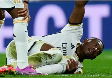 Защитникът на Реал Мадрид Дейвид Алаба беше опериран обявиха от