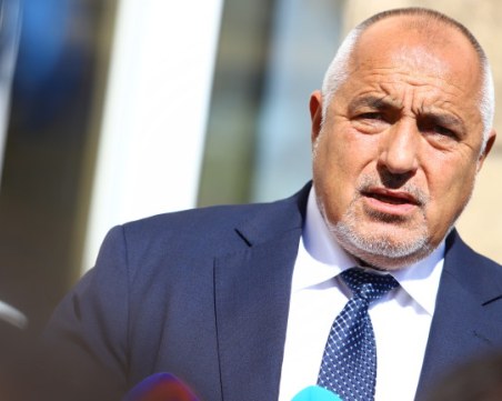 Борисов: Радев да побърза с указа за отпадане на таксата за пренос на руски газ