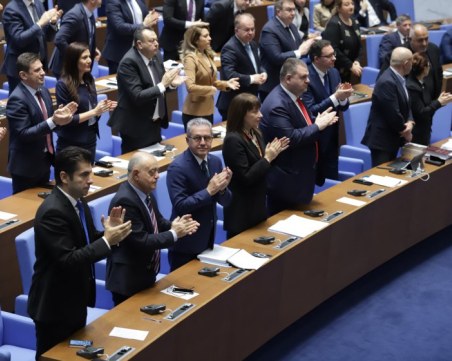 Окончателно! Депутатите приеха промените в Конституцията