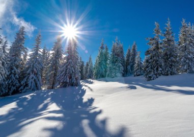 На днешния 22 декември в Северното полукълбо се наблюдава зимно слънцестоене и начало на астрономическата