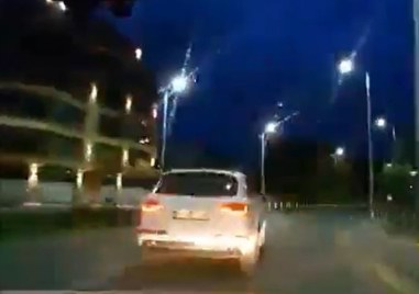 Опасно шофиране в Пловдив за малко да доведе от инцидент