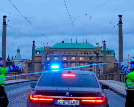 Външно: Няма данни за пострадали българи при стрелбата в Прага