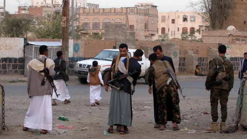 Лидерът на йеменските хуси предупреди, че ще атакува американски военни