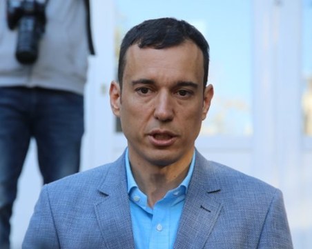 Общинската избирателна комисия в София разглежда сигнал срещу Васил Терзиев