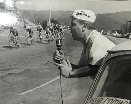 Отиде си легендарният спортен журналист Петър Милушев