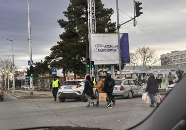Катастрофа между два автомобила на оживено кръстовище в Пловдив Локацията