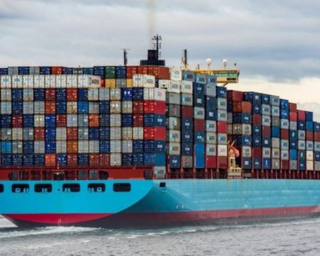 Пожар избухна на руски атомен контейнеровоз