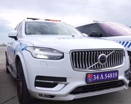 Конфискувани луксозни коли стават полицейски в Турция