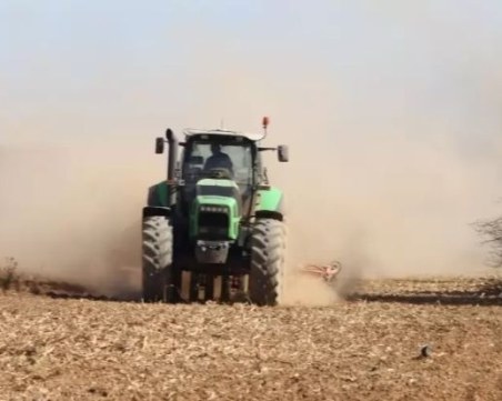 Земеделците искат спешна среща с управляващите заради украинската помощ