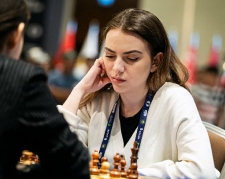 Нургюл Селимова с първа загуба на световното по бърз шах