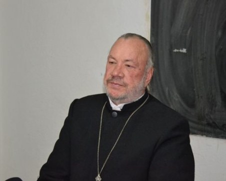 Почина отец Боян Саръев