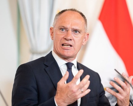 Нов обрат за Шенген: Австрия поиска България и Румъния да приемат бежанци