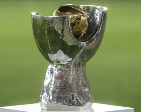 Саудитска Арабия провали финала за Суперкупата на Турция заради фланелки с Ататюрк