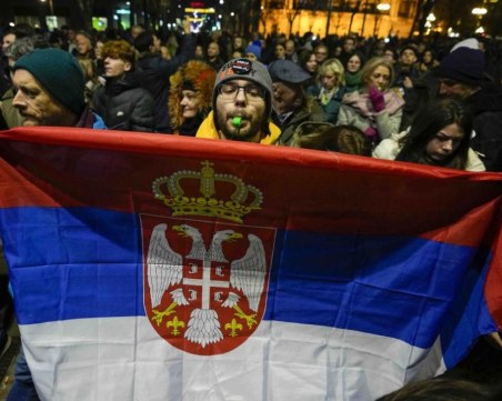 Хиляди в Белград на протест след изборите на 17 декември, искат касирането им