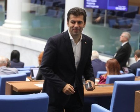 Кирил Петков: Въздушният Шенген е успех, няма как да бъде представен като провал