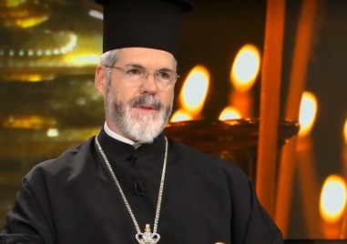 Всички се молим за възстановяването на патриарх Неофит Той е