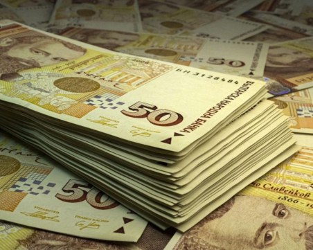 Бюджетът за 2023 г. се очаква да приключи на дефицит от 2,2% след заделен аванс от 1,2 млрд. лв.